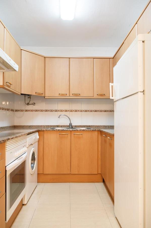 Uhc Village Park Apartments Салоу Екстериор снимка