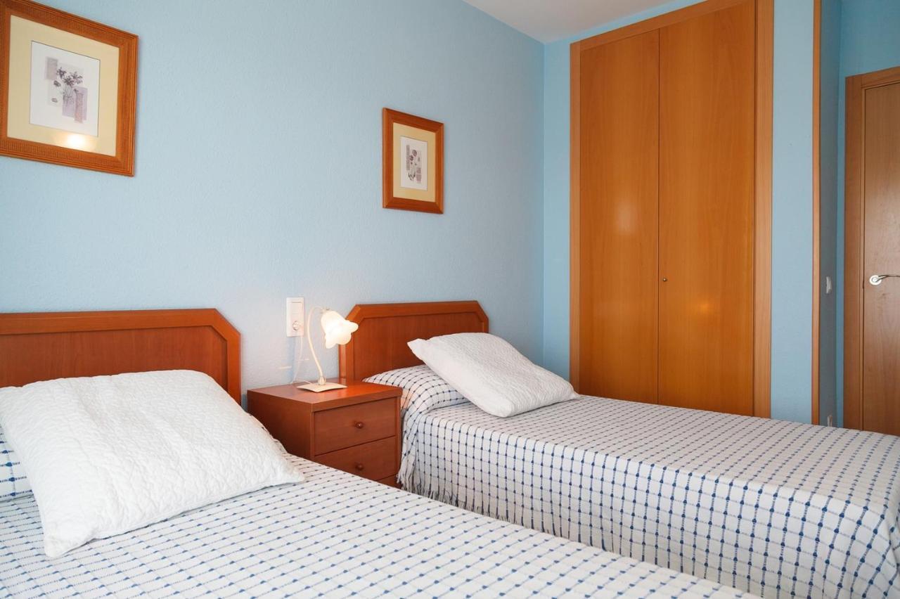 Uhc Village Park Apartments Салоу Екстериор снимка