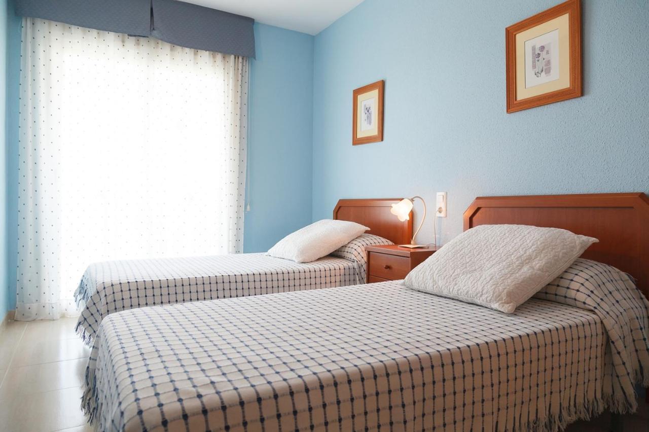 Uhc Village Park Apartments Салоу Екстериор снимка